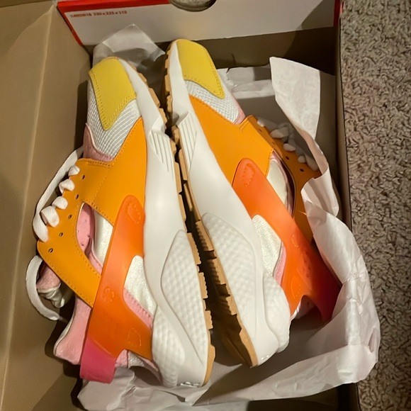 Nike huaraches - Picture 2 of 6